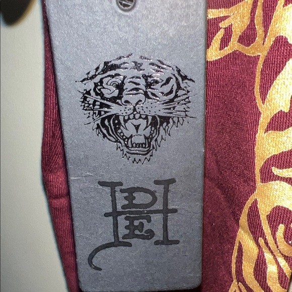 Ed Hardy Burgundy Hoodie with Tiger and Rose Design Size Medium New With Tsg - Picture 10 of 10